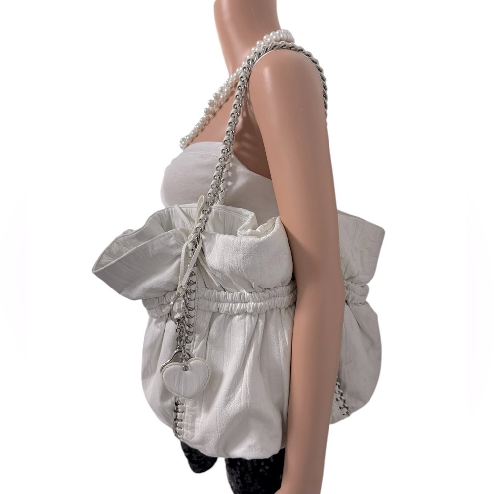 BEBE Crisp White Chain Strap Petal Women's Shoulder Bag- Size 16x12